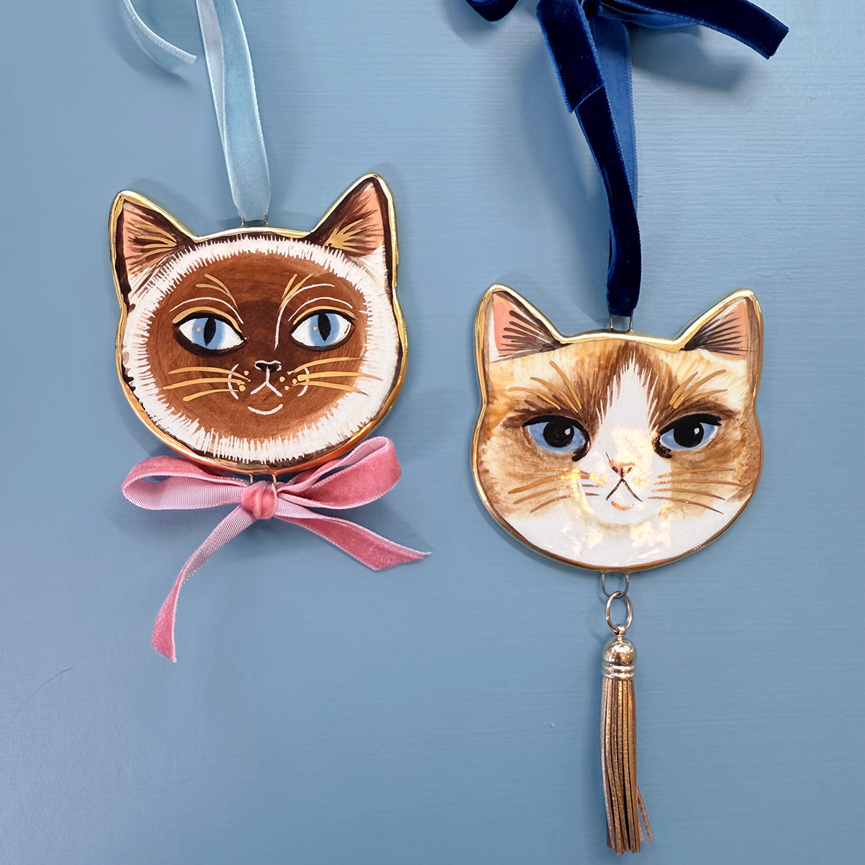 PORCELAIN ORNAMENT - SIAMESE CATS