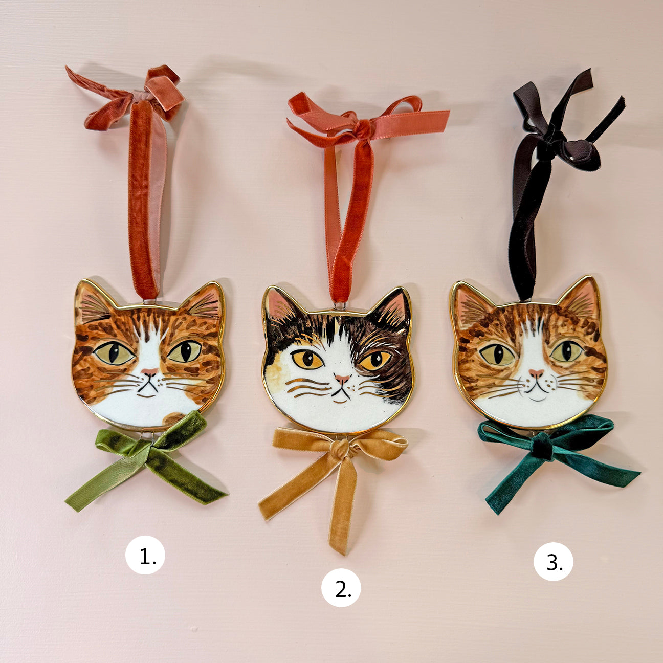 PORCELAIN ORNAMENT - TABBY GANG
