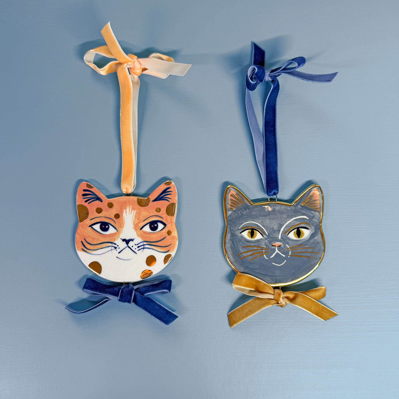 PORCELAIN ORNAMENT - CHARMING CATS