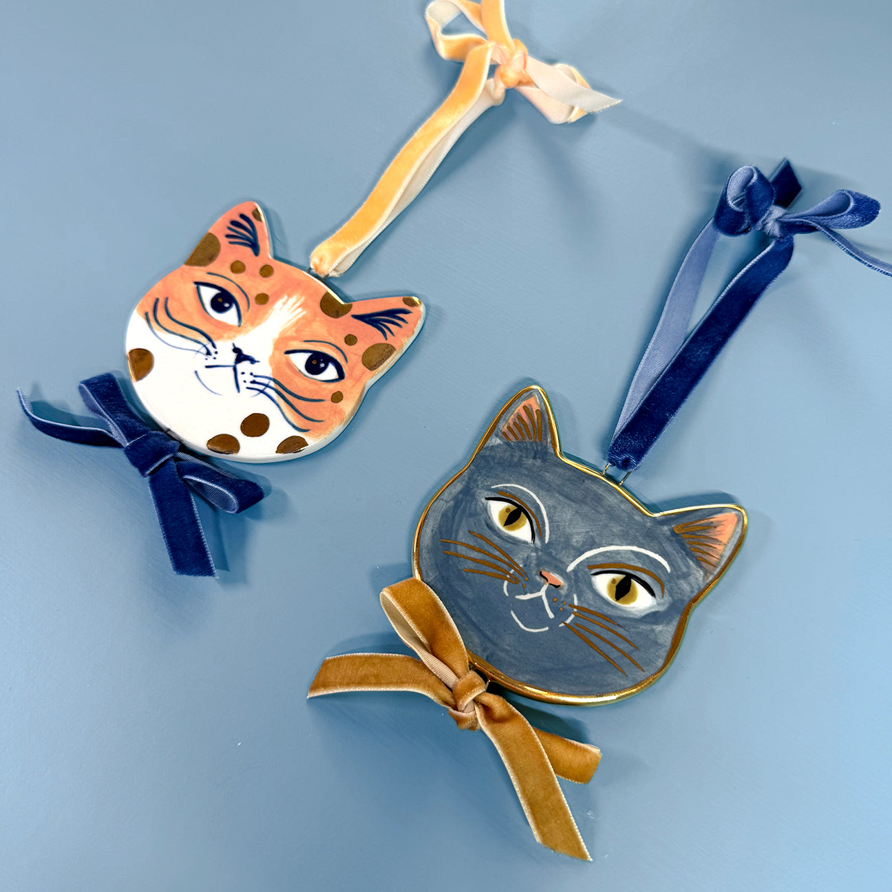 PORCELAIN ORNAMENT - CHARMING CATS