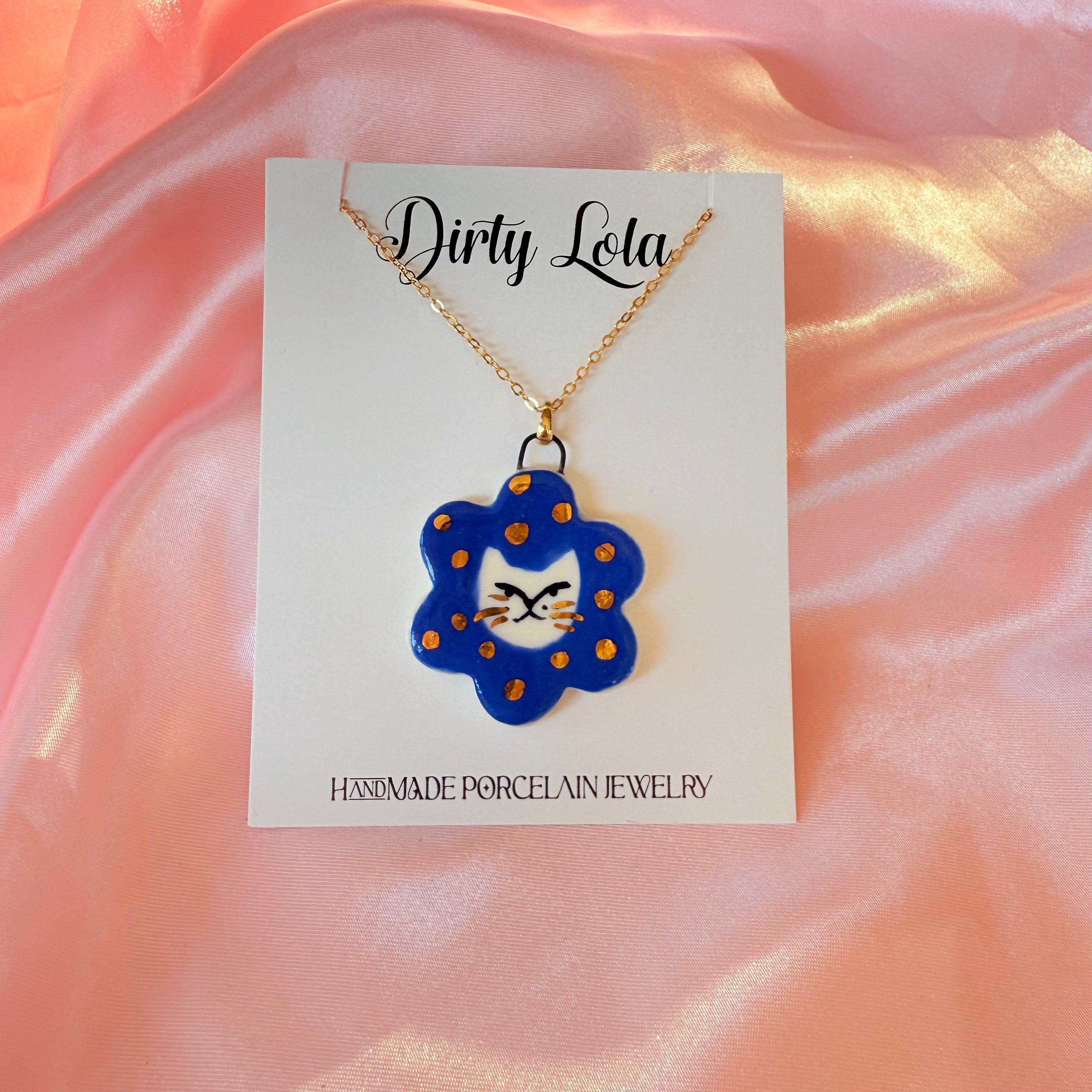 PORCELAIN CAT CHARM NECKLACE