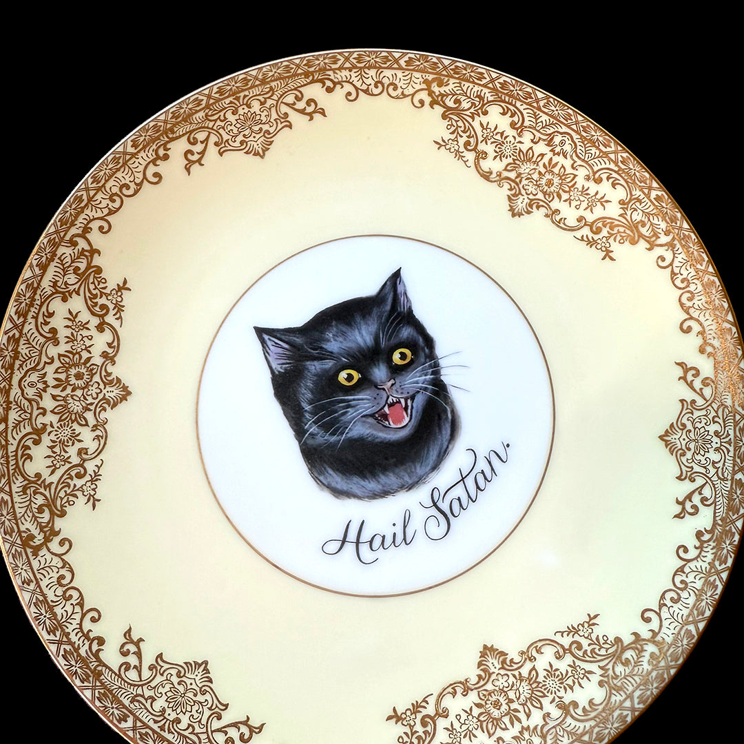 VINTAGE CAT PLATE -HAIL SATAN.