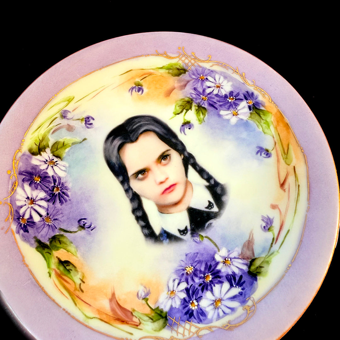 VINTAGE WEDNESDAY ART PLATE