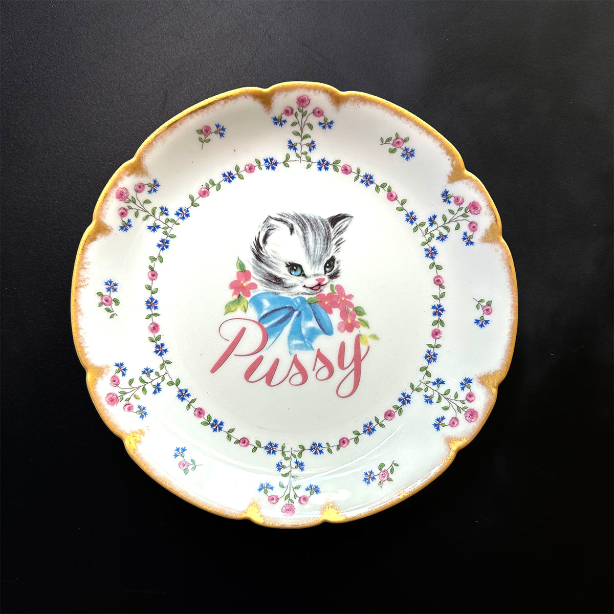 Copy of Vintage Art Plate -  Cat plate - "Pussy"