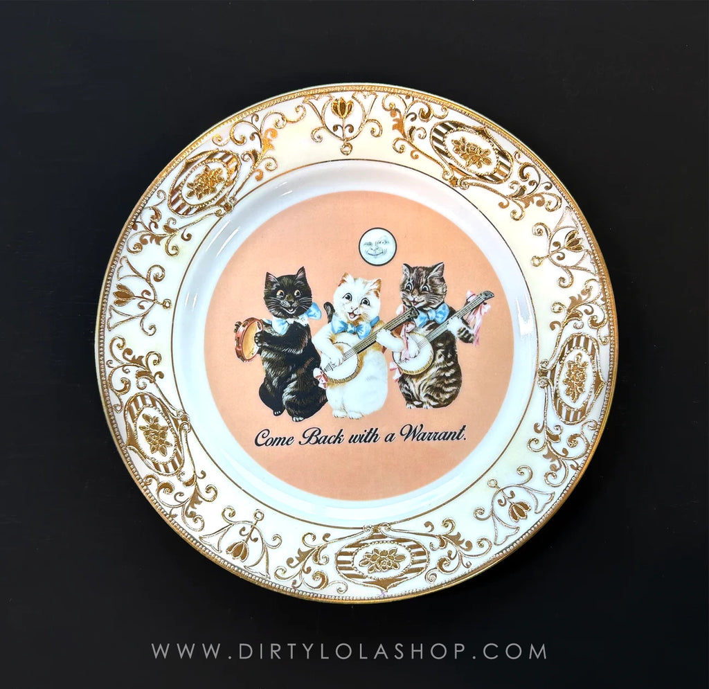Antique Art Plate - Medium Cat plate - "Come back with a Warrant."